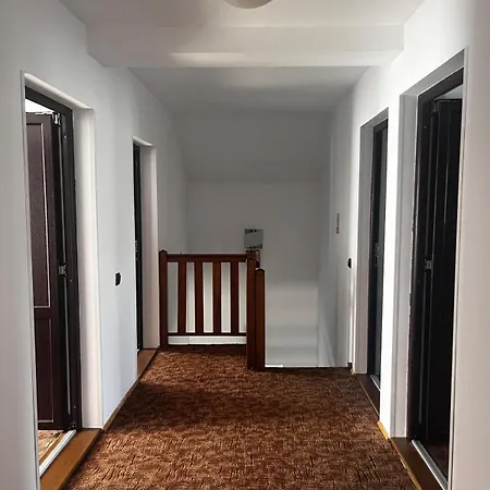 Casa Veverita * Predelut